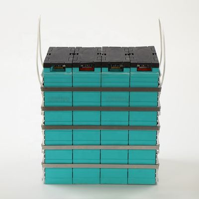 Bom preço 3.2V recarregável 200Ah Li Ion Battery prismático em linha