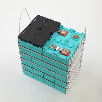 Bom preço bateria de lítio de 3.2V 200Ah LiFePo4 para o 